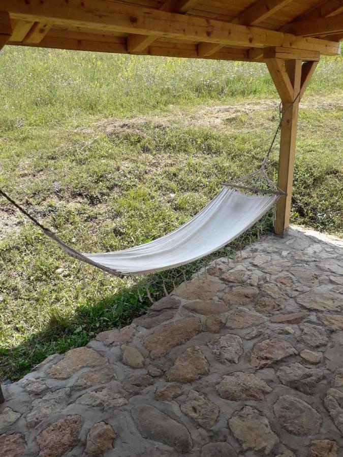 Miljevina Prenociste Vitas B&B 외부 사진
