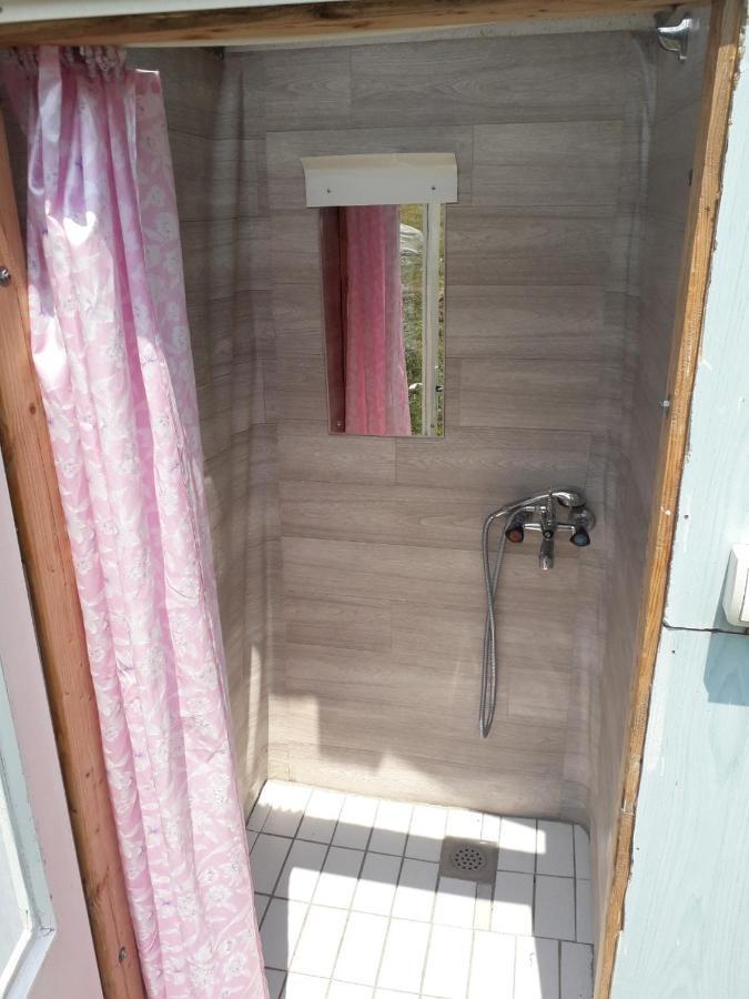 Miljevina Prenociste Vitas B&B 외부 사진