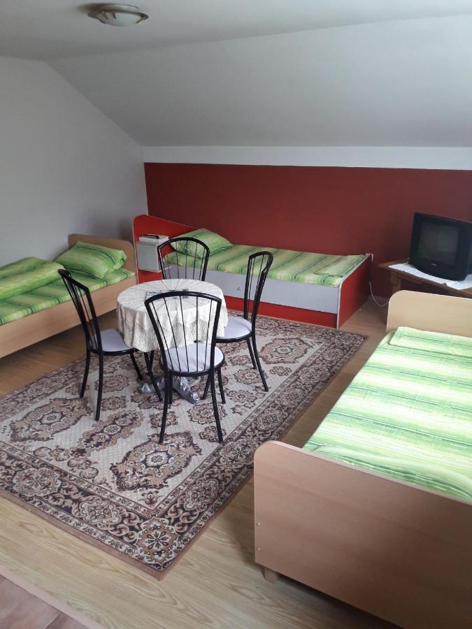 Miljevina Prenociste Vitas B&B 외부 사진
